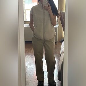 Aritzia Tna Christie Pants (short inseam) (NWOT)